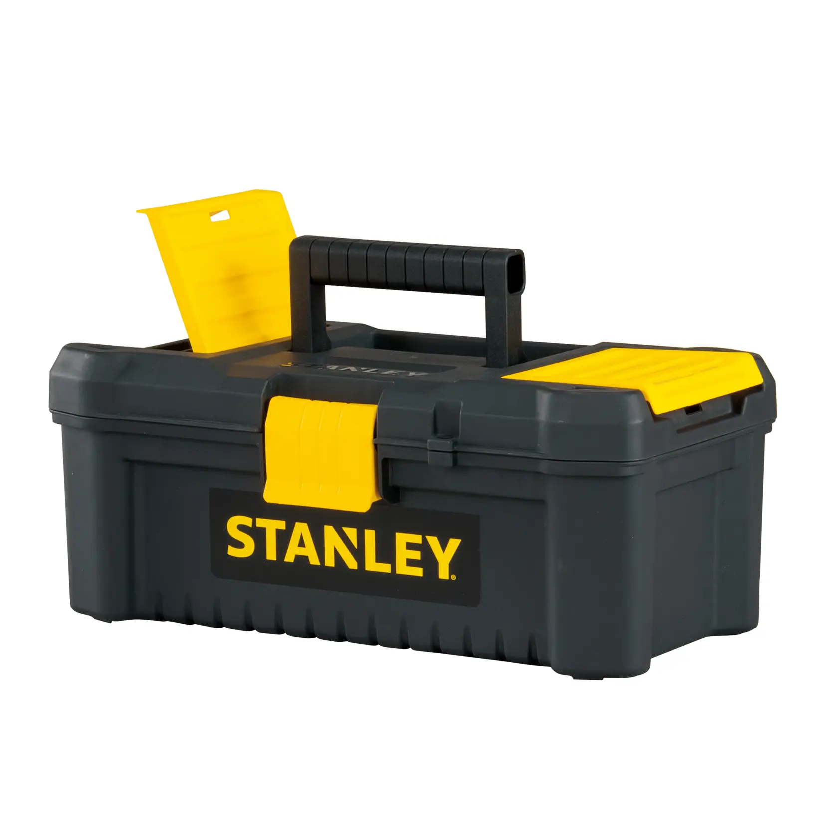Ángulo frontal de caja de herramientas de plástico negra y amarilla STANLEY con asa y cierre amarillo, fondo blanco
